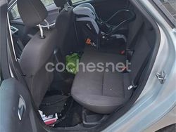 Gris / plata Usado 2013 Ford Focus Trend Berlina | 4000 € (Super precio)