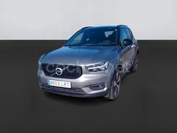 Gris / plata Usado 2021 Volvo XC40 R-Design SUV | 22.900 € (Precio justo)