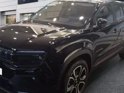 Negro Usado 2023 Jeep Avenger EV SUV | 28.900 € (Precio justo)