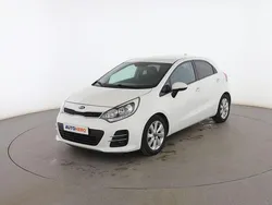 Blanco Usado 2016 Kia Rio Utilitario | 10.199 € (Un poco caro)