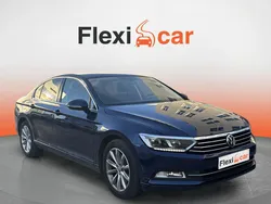 Azul Usado 2019 VW Passat Berlina | 17.890 € (Super precio)