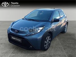 Gris / plata Usado 2024 Toyota Aygo Play Utilitario | 18.900 €