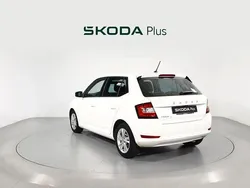 Blanco Usado 2021 Skoda Fabia Ambition Berlina | 14.300 € (Precio justo)