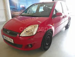Rojo Usado 2007 Ford Fiesta Futura Utilitario | 1890 € (Super precio)