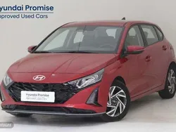 Granate Usado 2024 Hyundai i20 Berlina | 17.490 € (Precio justo)