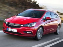 Blanco Usado 2018 Opel Astra Selective Familiar | 10.099 € (Precio justo)