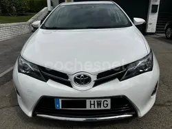 Blanco Usado 2014 Toyota Auris Live Berlina | 8950 € (Precio justo)