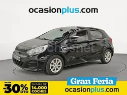 Negro Usado 2016 Kia Rio Berlina | 6500 € (Precio justo)