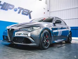 Gris / plata Usado 2017 Alfa Romeo Giulia Quadrifoglio Berlina | 65.000 € (Caro)