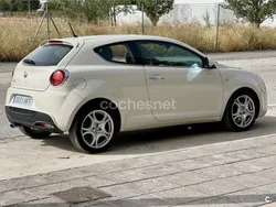Blanco Usado 2011 Alfa Romeo MiTo Distinctive Utilitario | 6995 € (Precio justo)