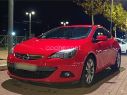 Rojo Usado 2013 Opel Astra GTC Sportive Berlina | 7500 € (Precio justo)