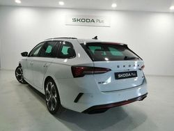 Blanco Usado 2025 Skoda Octavia RS Familiar | 39.700 € (Buen precio)