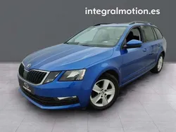 Azul Usado 2019 Skoda Octavia Ambition Familiar | 15.900 € (Un poco caro)