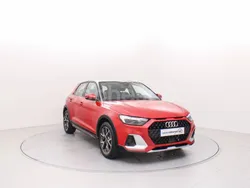 Rojo Nuevo 2024 Audi A1 Utilitario | 31.900 € (Caro)