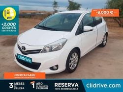 Blanco Usado 2013 Toyota Yaris Active Berlina | 7290 €