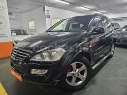 Negro Usado 2010 Ssangyong Kyron SUV | 5490 € (Precio justo)