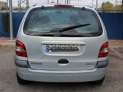 Gris / plata Usado 2011 Renault Scénic III Authentique Monovolumen | 2200 € (Super precio)