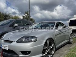 Gris / plata Usado 2004 Hyundai Coupé Coupe | 6600 €