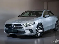 Gris / plata Usado 2022 Mercedes A250 Berlina | 25.900 € (Precio justo)