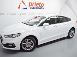 Blanco Usado 2019 Ford Mondeo Titanium Berlina | 15.900 € (Precio justo)