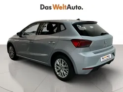 Gris plata Usado 2024 Seat Ibiza | 17.290 € (Precio justo)