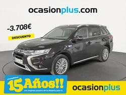 Negro Usado 2021 Mitsubishi Outlander P-HEV Motion SUV | 25.390 € (Precio justo)