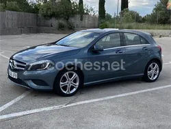 Gris / plata Usado 2015 Mercedes A180 Style Berlina | 13.700 € (Precio justo)
