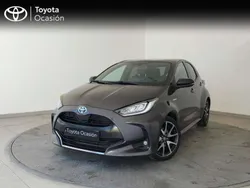 Gris Usado 2021 Toyota Yaris Hybrid Style Berlina | 18.200 € (Precio justo)