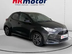 Usado 2023 Toyota Yaris Hybrid Design | 17.990 € (Super precio)