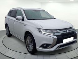 Blanco Usado 2019 Mitsubishi Outlander Motion SUV | 20.290 € (Precio justo)