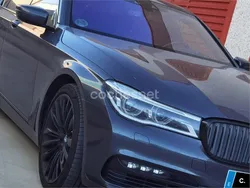 Gris / plata Usado 2013 BMW 750 Berlina | 18.550 €