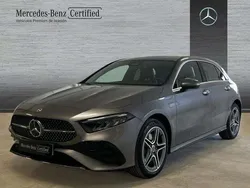 Gris / plateado Usado 2024 Mercedes A250 AMG line | 37.900 €