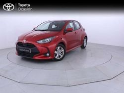 Rojo Usado 2021 Toyota Yaris Edition Utilitario | 13.400 € (Buen precio)