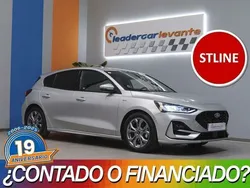 Gris Usado 2023 Ford Focus ST-Line Berlina | 18.900 € (Precio justo)