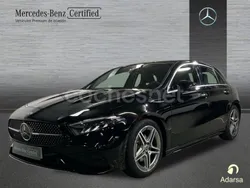 Negro noche Usado 2024 Mercedes A200 AMG line Berlina | 37.900 € (Precio justo)