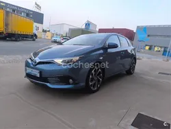 Azul Usado 2017 Toyota Auris Hybrid Edition Berlina | 17.500 € (Caro)