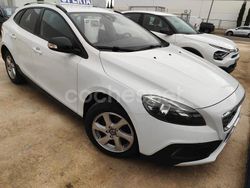 Blanco Usado 2015 Volvo V40 CC Momentum Familiar | 11.850 € (Precio justo)