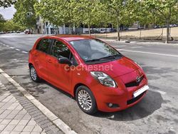 Rojo Usado 2009 Toyota Yaris Berlina | 5500 € (Precio justo)