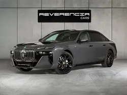 Gris Usado 2024 BMW 740 M Sport Berlina | 95.000 € (Precio justo)