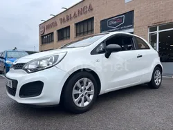 Blanco Usado 2013 Kia Rio Berlina | 9500 € (Caro)