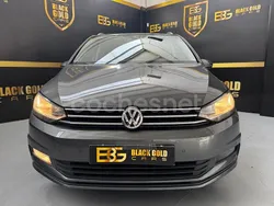 Gris / plata Usado 2018 VW Touran Advance Monovolumen | 16.990 € (Super precio)