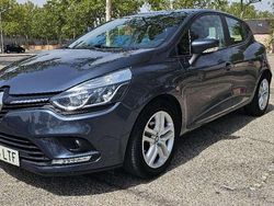 Gris Usado 2018 Renault Clio IV LIMITED Utilitario | 8900 € (Buen precio)