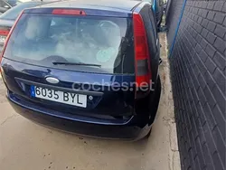 Azul Usado 2002 Ford Fiesta Trend Utilitario | 2500 € (Precio justo)