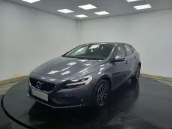 Gris Usado 2018 Volvo V40 Momentum Familiar | 15.490 € (Precio justo)
