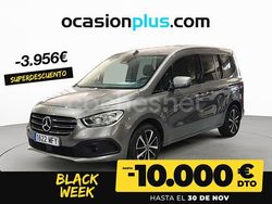 Gris / plata Usado 2023 Mercedes 180 Berlina | 25.800 € (Un poco caro)