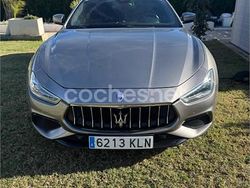 Gris / plata Usado 2018 Maserati Ghibli Berlina | 31.000 € (Precio justo)