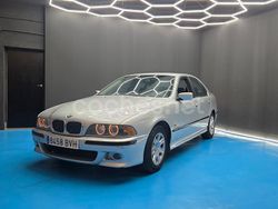 Gris / plata Usado 2002 BMW 525 Berlina | 4490 €