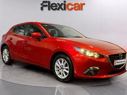 Rojo Usado 2016 Mazda 3 Comfort Utilitario | 11.990 €