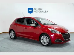 Rojo Usado 2018 Peugeot 208 Style Utilitario | 12.990 € (Caro)