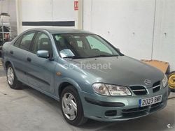 Gris / plata Usado 2001 Nissan Almera Comfort Berlina | 1800 €